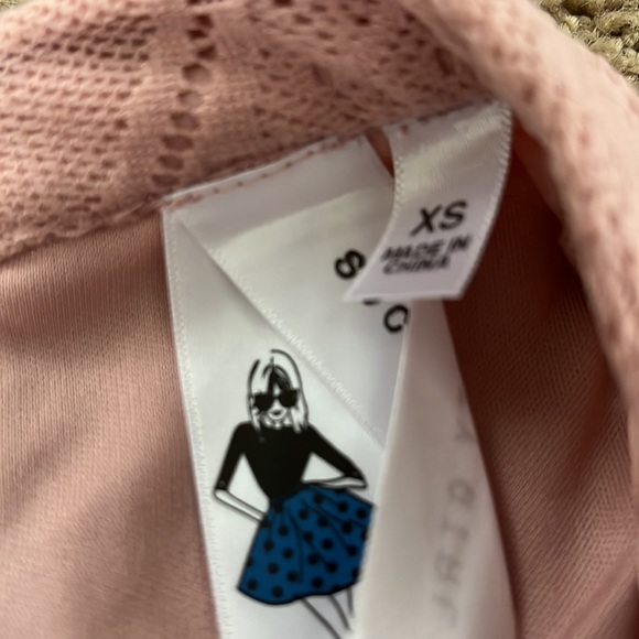 Top - Picture 5 of 6